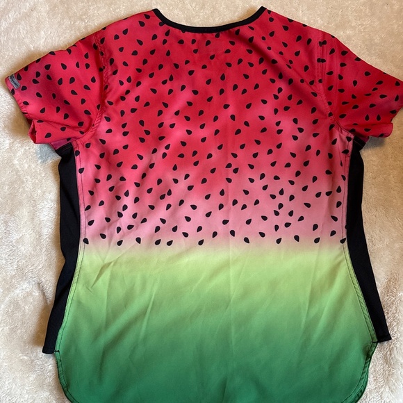 Scrub top - Picture 4 of 4